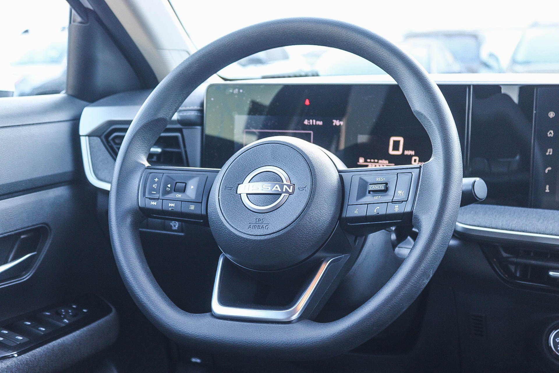 Used 2025 Nissan Kicks SV w/ Charging Package FWD image 16