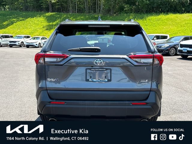 Used 2023 Toyota RAV4 XLE Premium AWD/4WD image 3