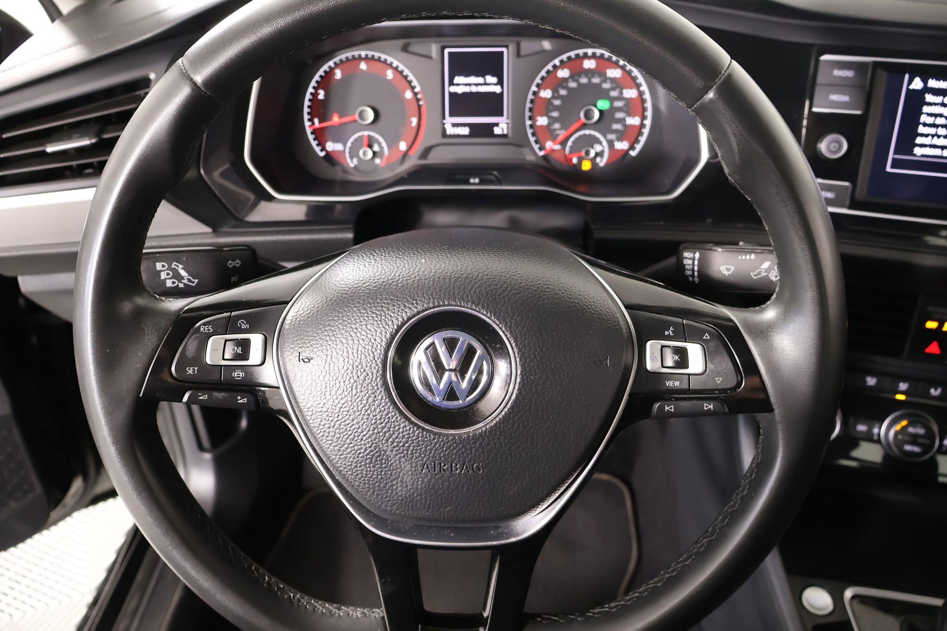 Used 2020 Volkswagen Jetta SE image 3