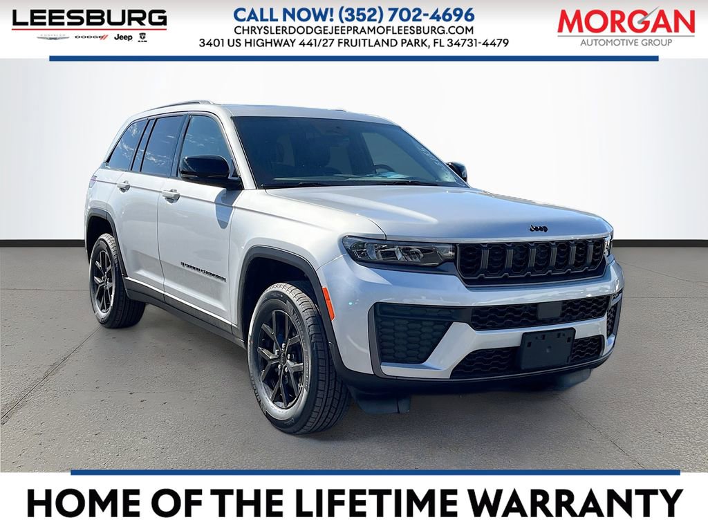 New 2026 Jeep Grand Cherokee Altitude RWD image 1