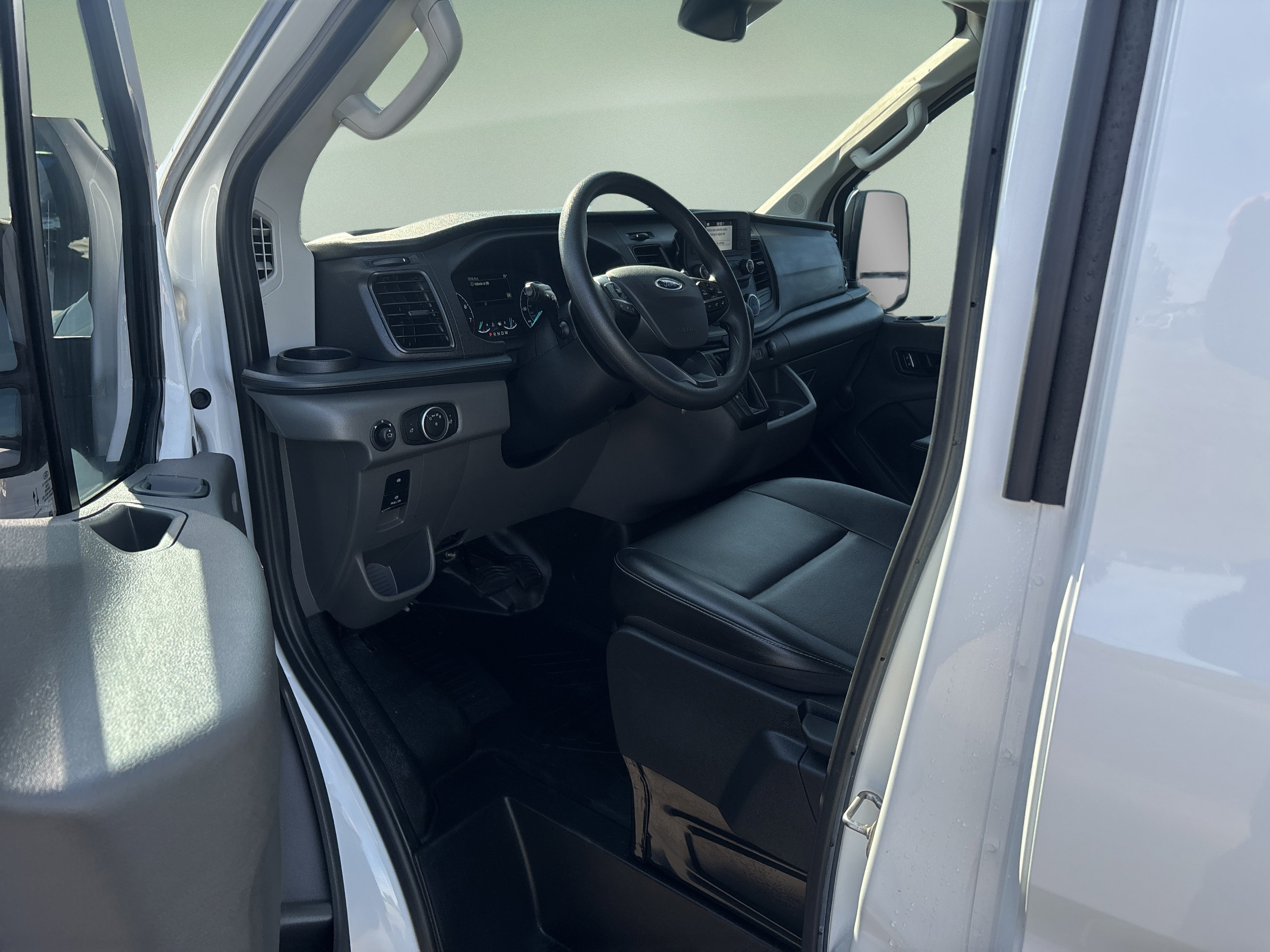 Used 2023 Ford Transit 150 Low Roof RWD image 10
