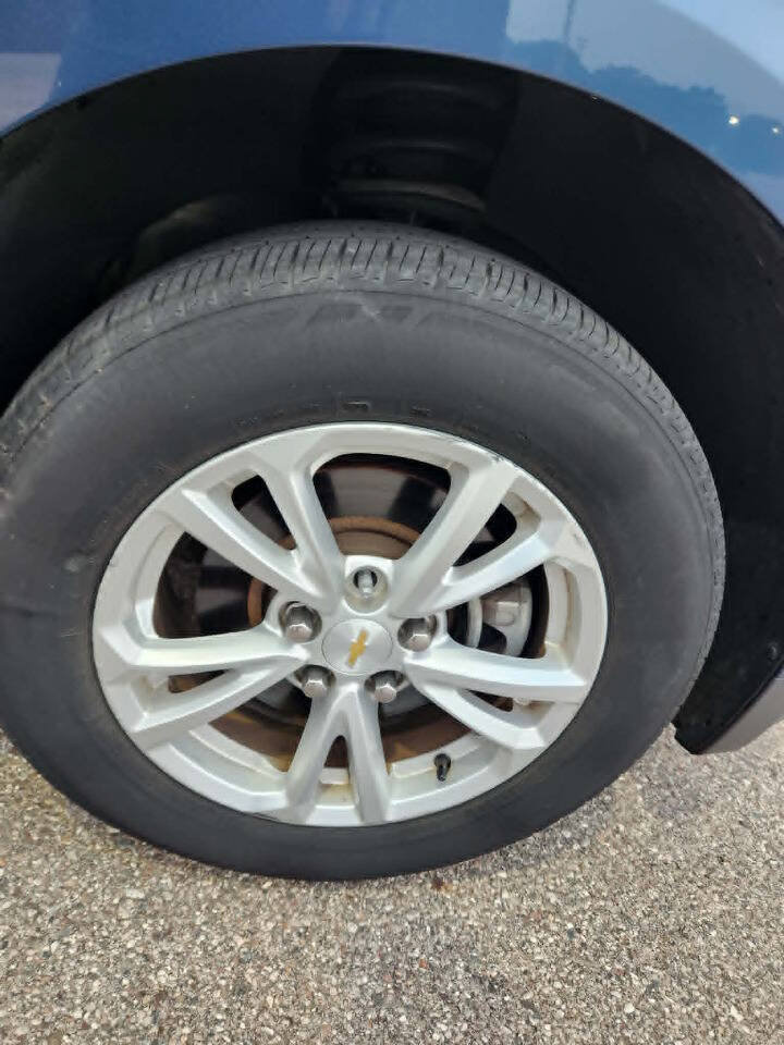 Used 2017 Chevrolet Equinox LT w/ Convenience Package AWD/4WD image 32