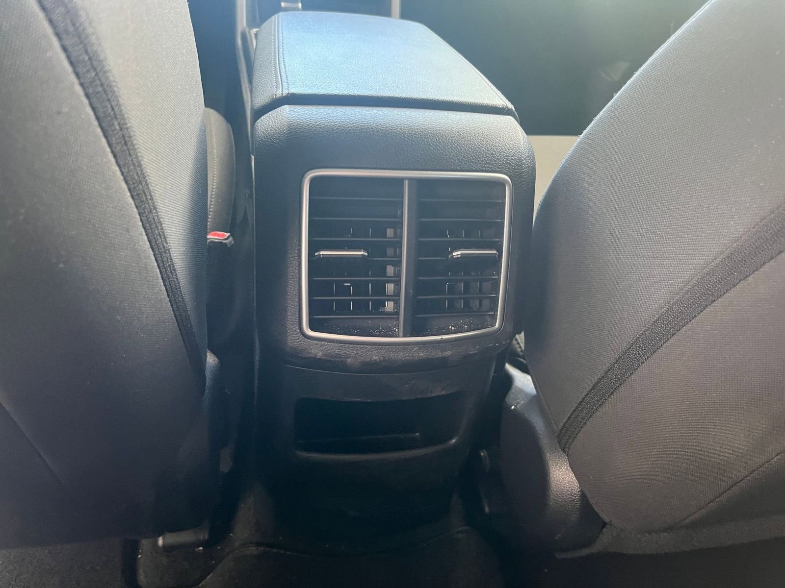 Used 2025 Kia Sportage LX image 22