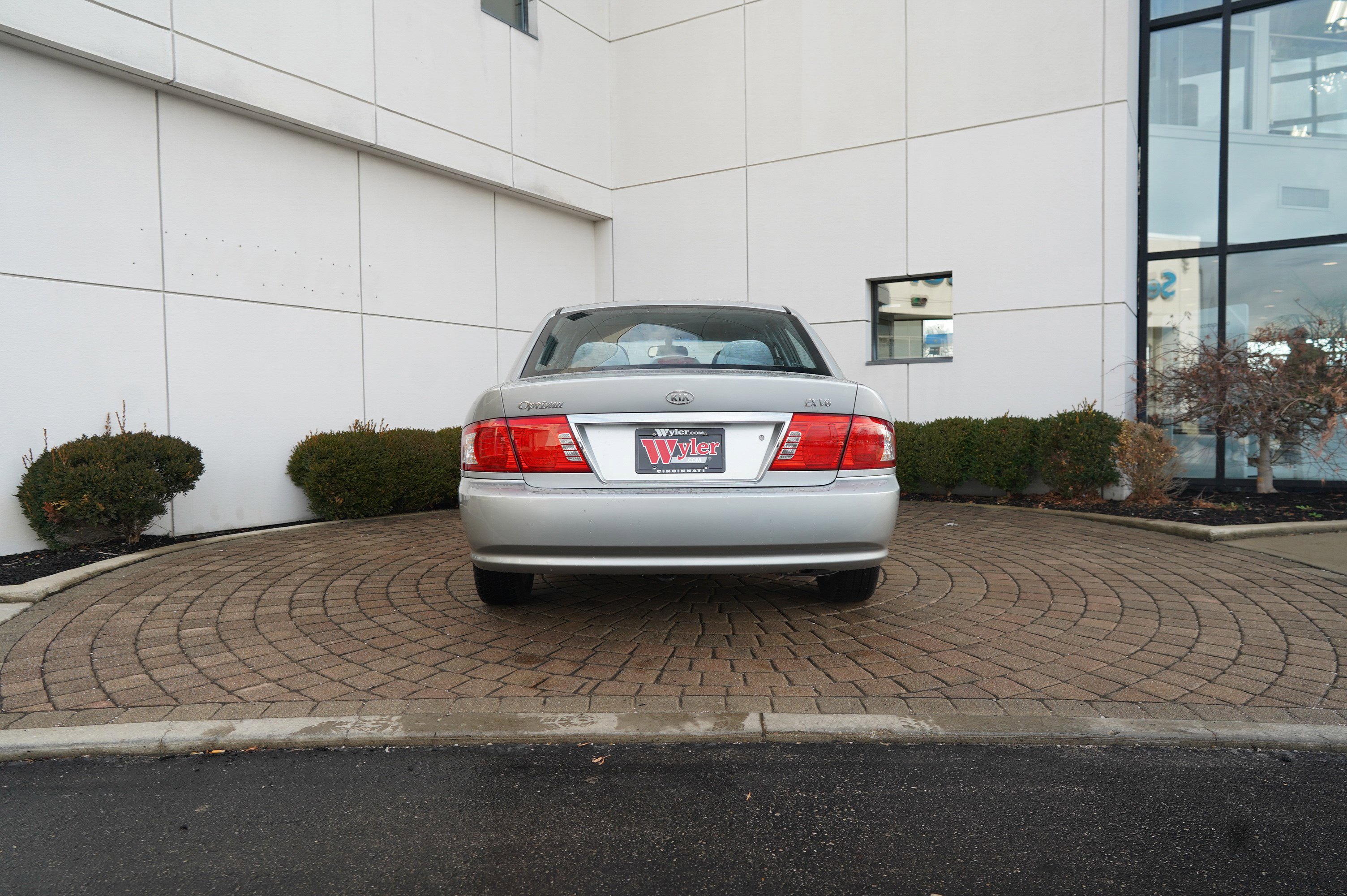 Used 2005 Kia Optima EX image 21