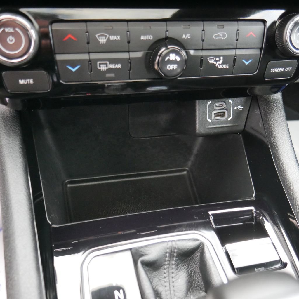 Used 2024 Jeep Compass Limited w/ High Altitude Package AWD/4WD image 28