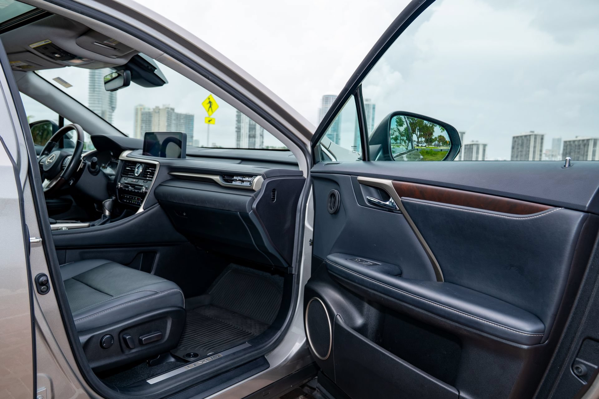 Used 2022 Lexus RX 350 FWD w/ Premium Package image 23