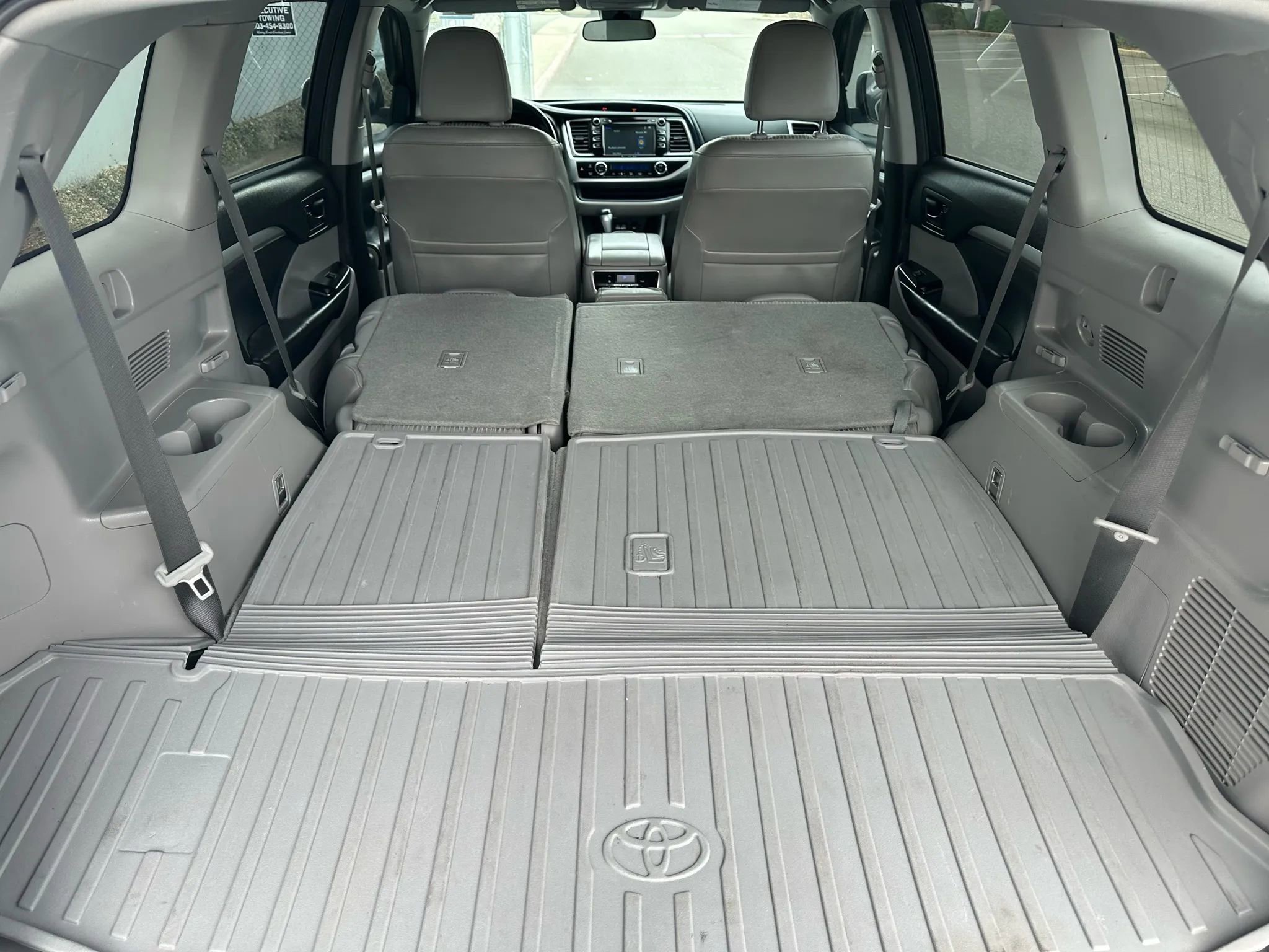 Used 2018 Toyota Highlander Plus AWD/4WD image 23