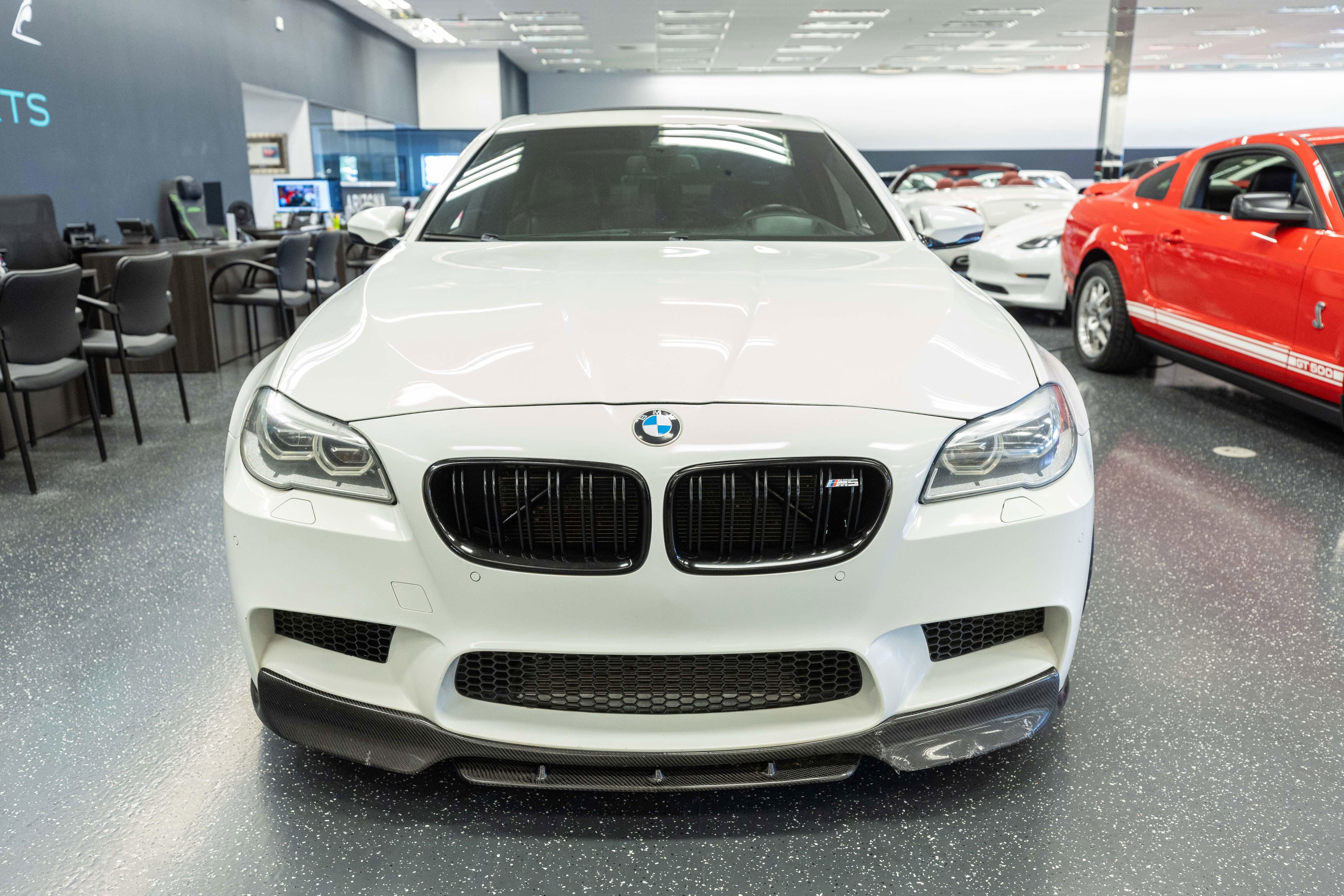 Used 2014 BMW M5 RWD image 2
