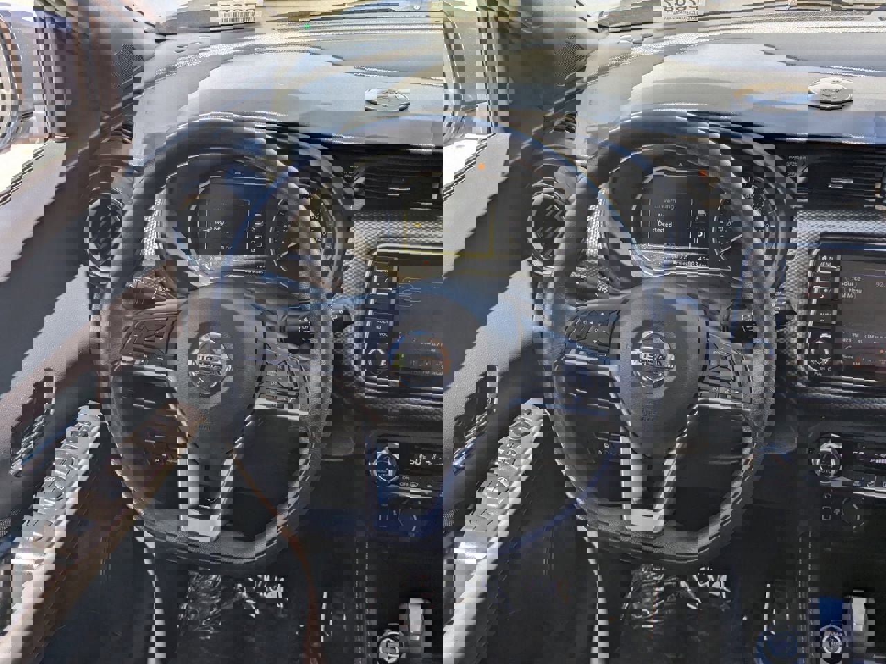 Used 2019 Nissan Kicks SV image 13