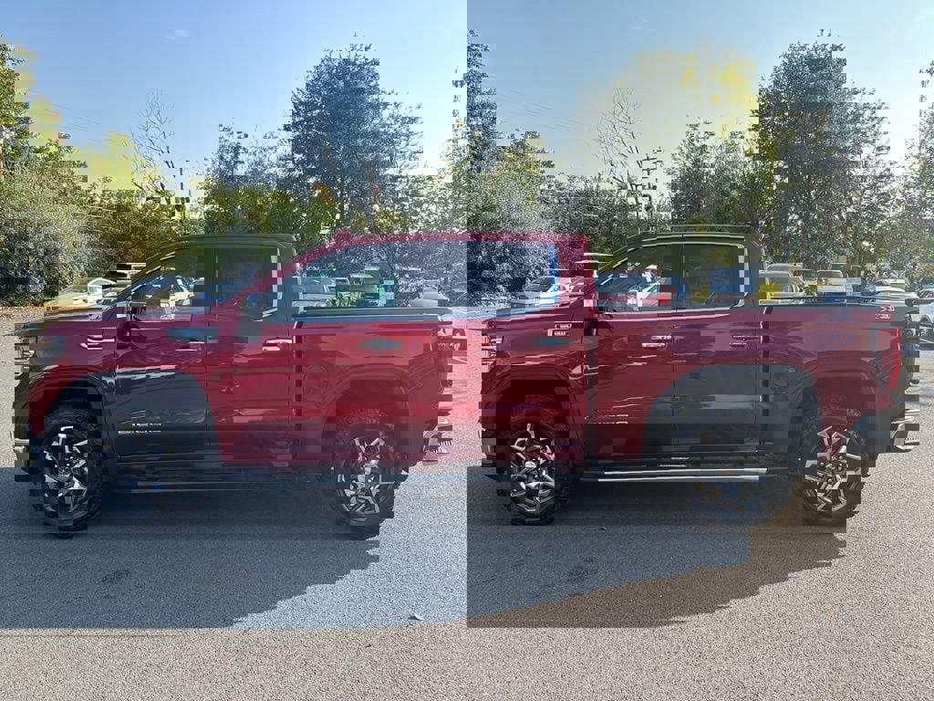 New 2026 GMC Sierra 1500 SLT w/ SLT Premium Plus Package image 4
