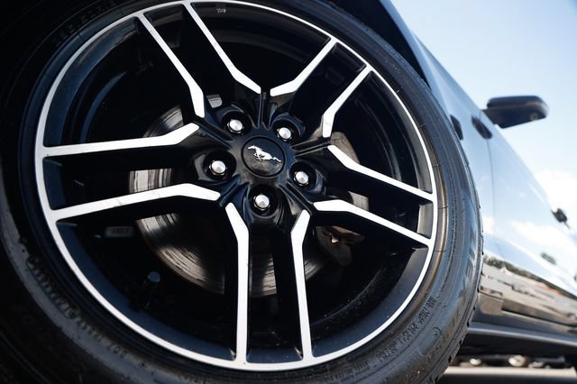 Used 2018 Ford Mustang Premium RWD image 24
