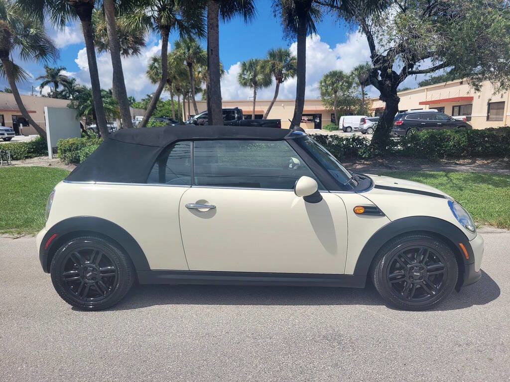 Used 2013 MINI Cooper Convertible image 7