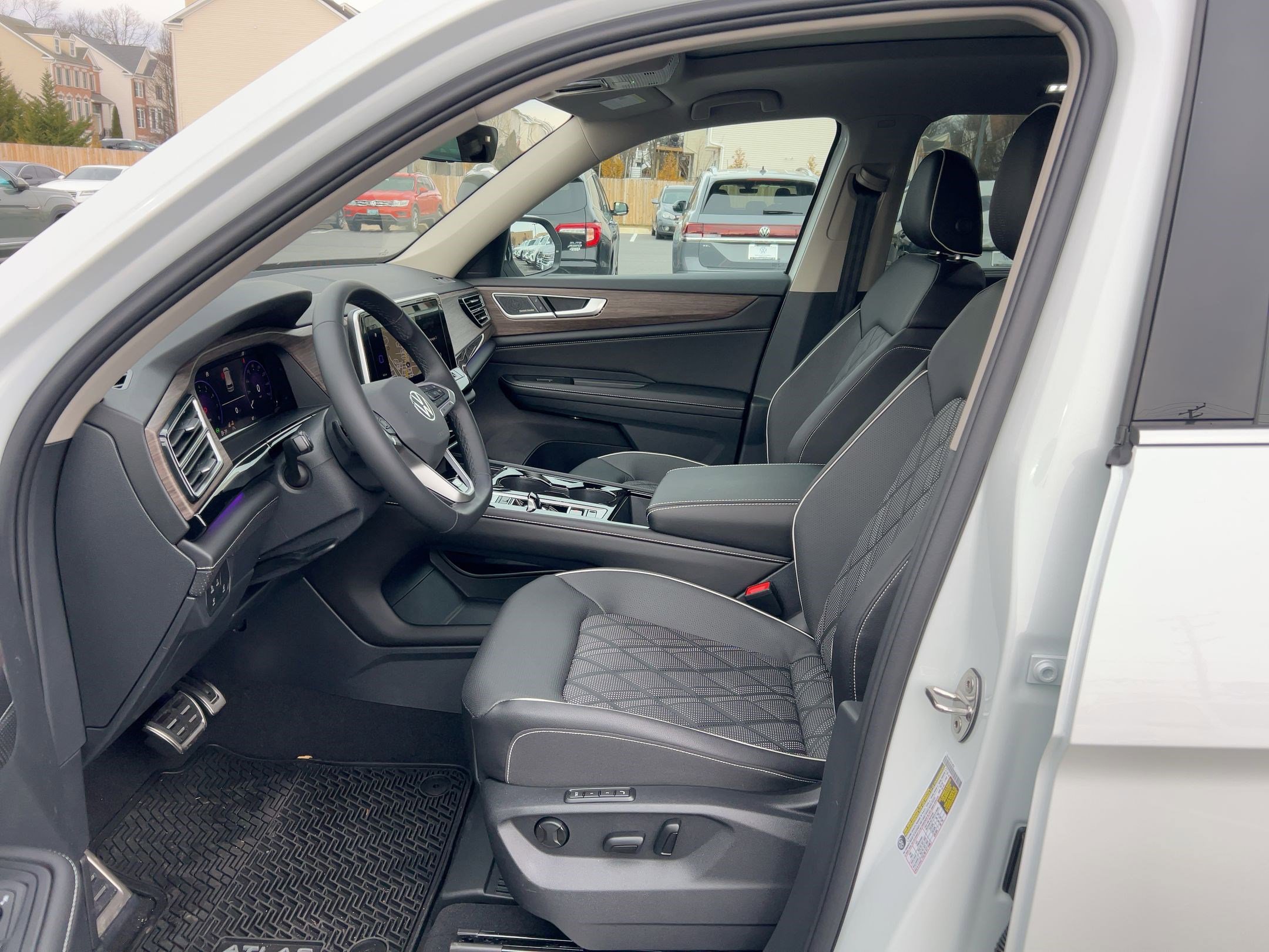 New 2026 Volkswagen Atlas SEL Premium R-Line image 5