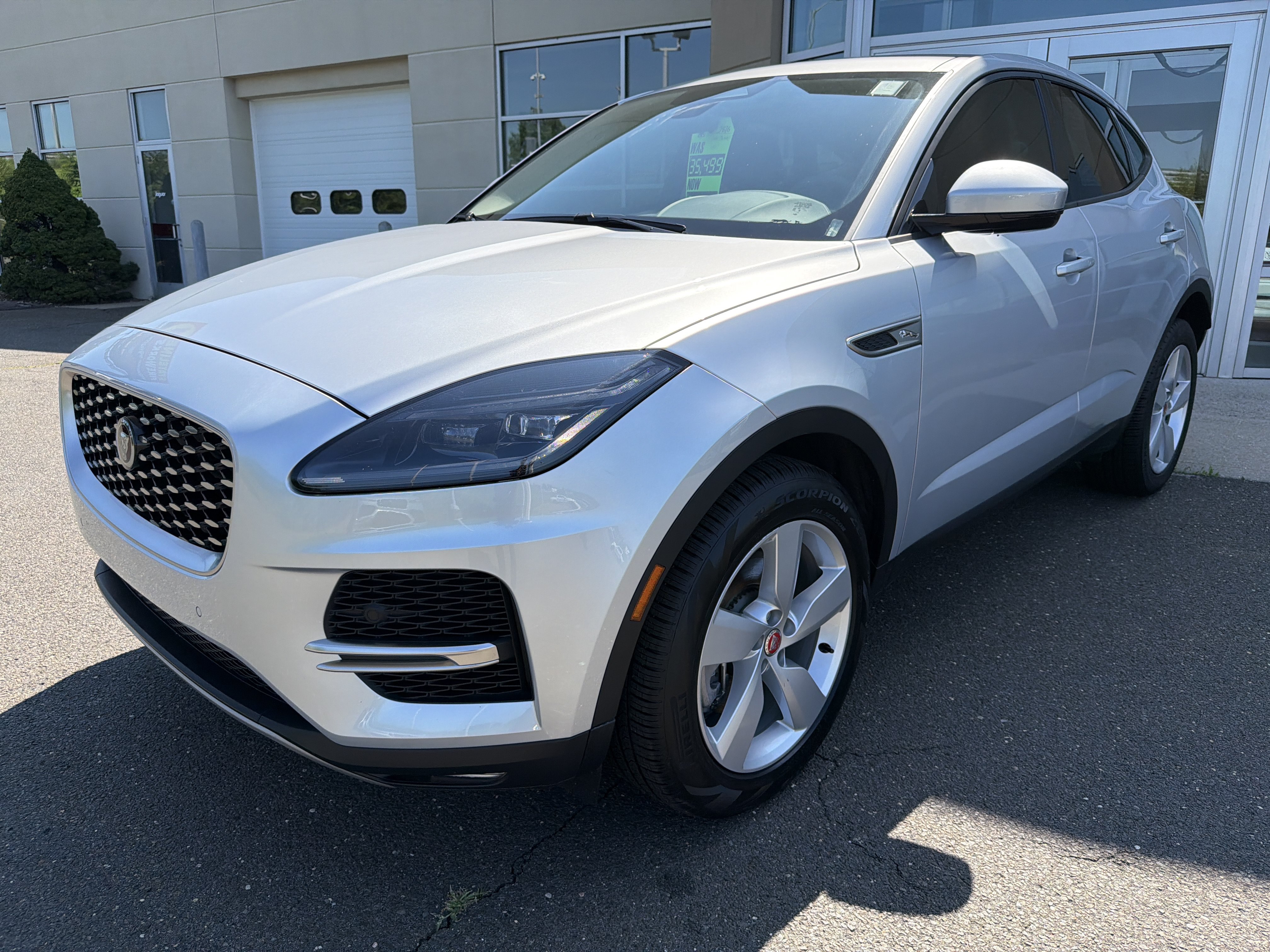 Used 2023 Jaguar E-PACE SE AWD/4WD image 7