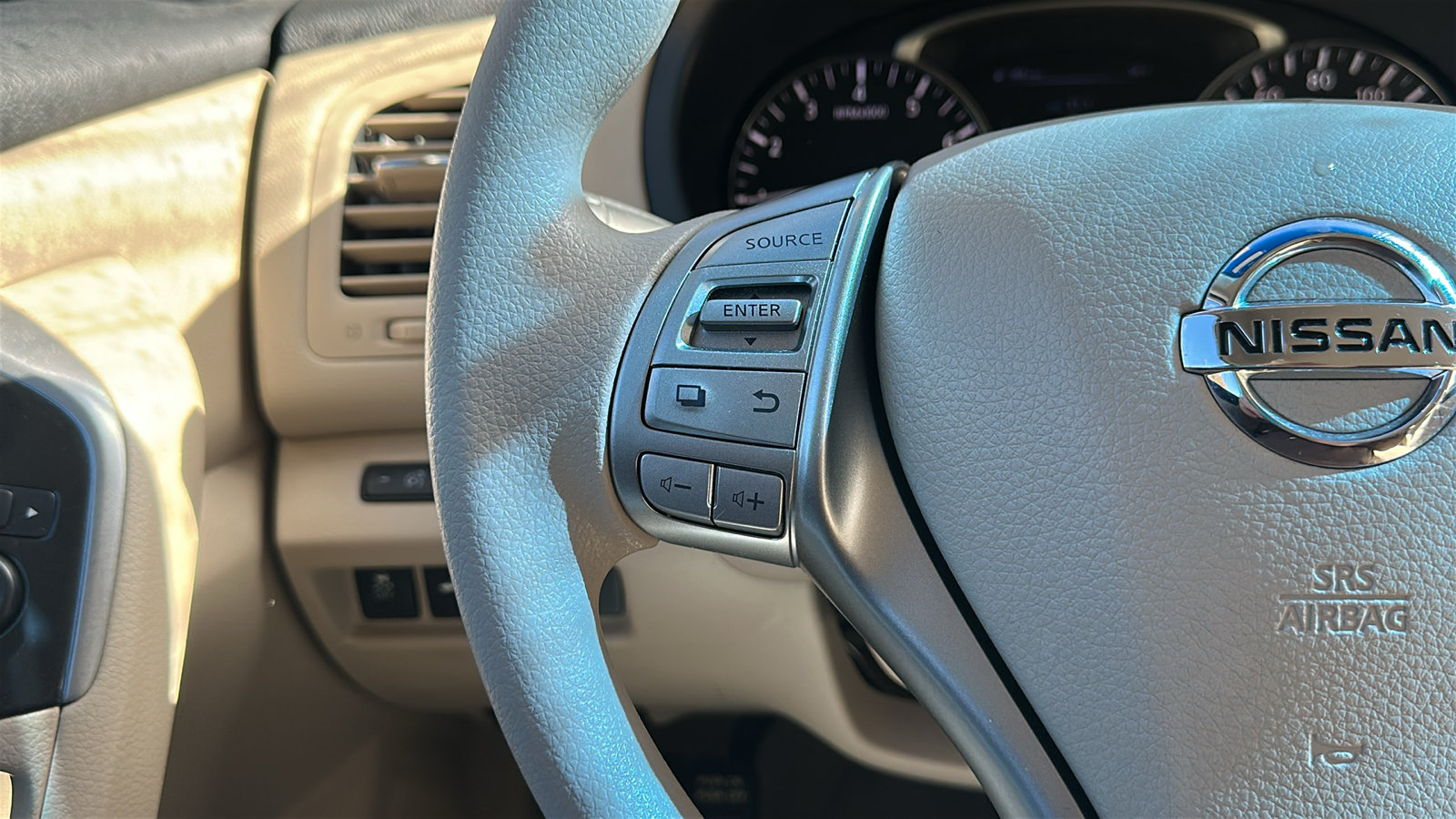Used 2014 Nissan Altima 2.5 S w/ Display Audio Package FWD image 16