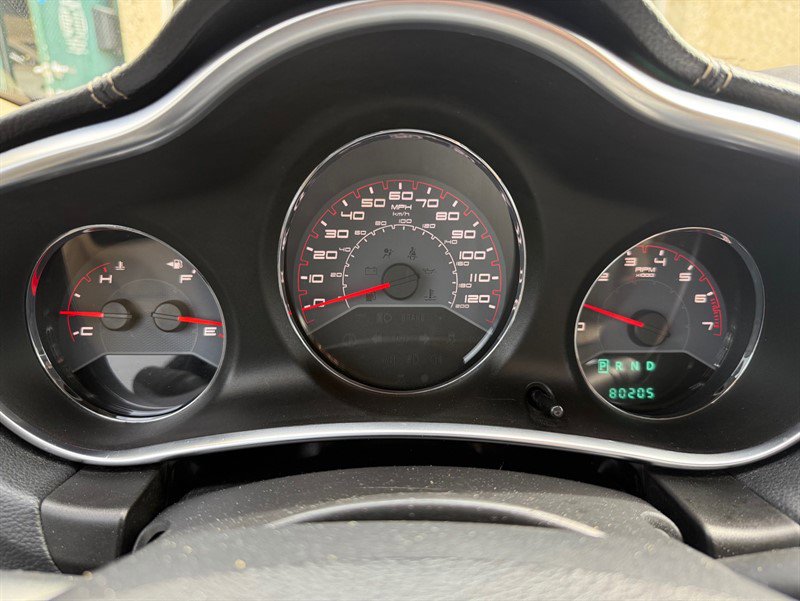 Used 2013 Dodge Avenger SE FWD image 35