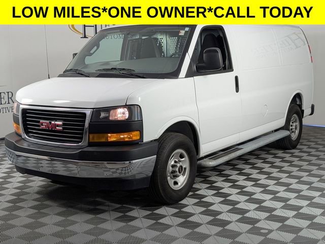 Used 2024 GMC Savana 2500 w/ Driver Convenience Package RWD image 4