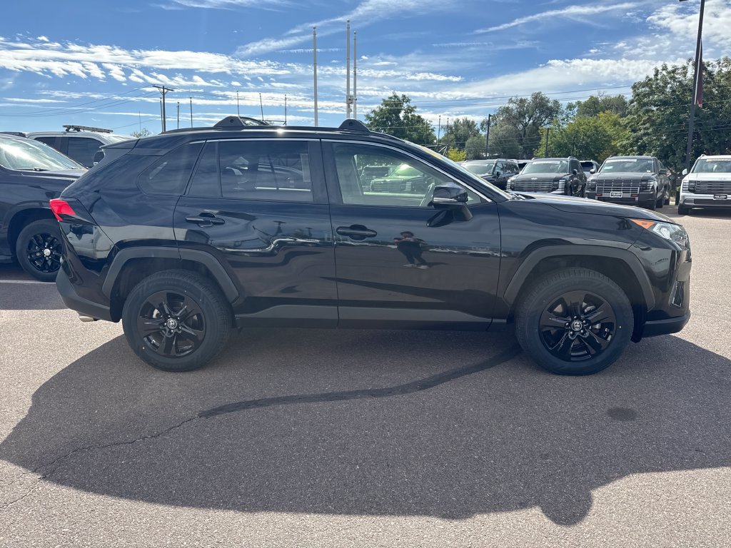Used 2019 Toyota RAV4 XLE w/ Convenience Package AWD/4WD image 4