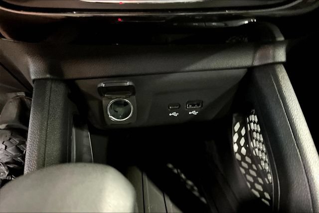 Used 2025 Chevrolet TrailBlazer ACTIV w/ Driver Confidence Package FWD image 14