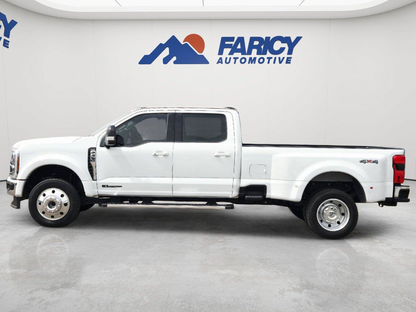 Used 2025 Ford F450 Lariat AWD/4WD image 8