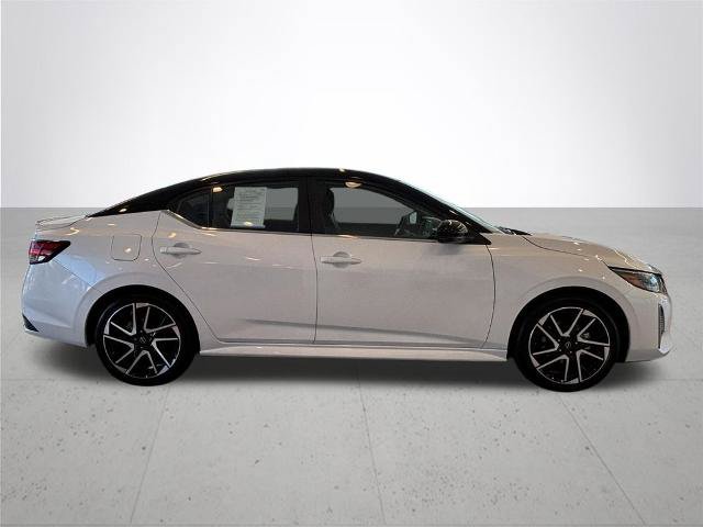 Certified 2025 Nissan Sentra SR FWD image 7