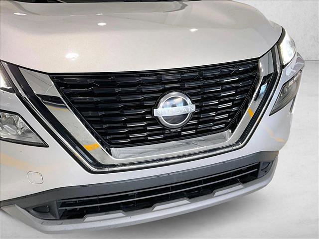 Used 2022 Nissan Rogue SV FWD image 30