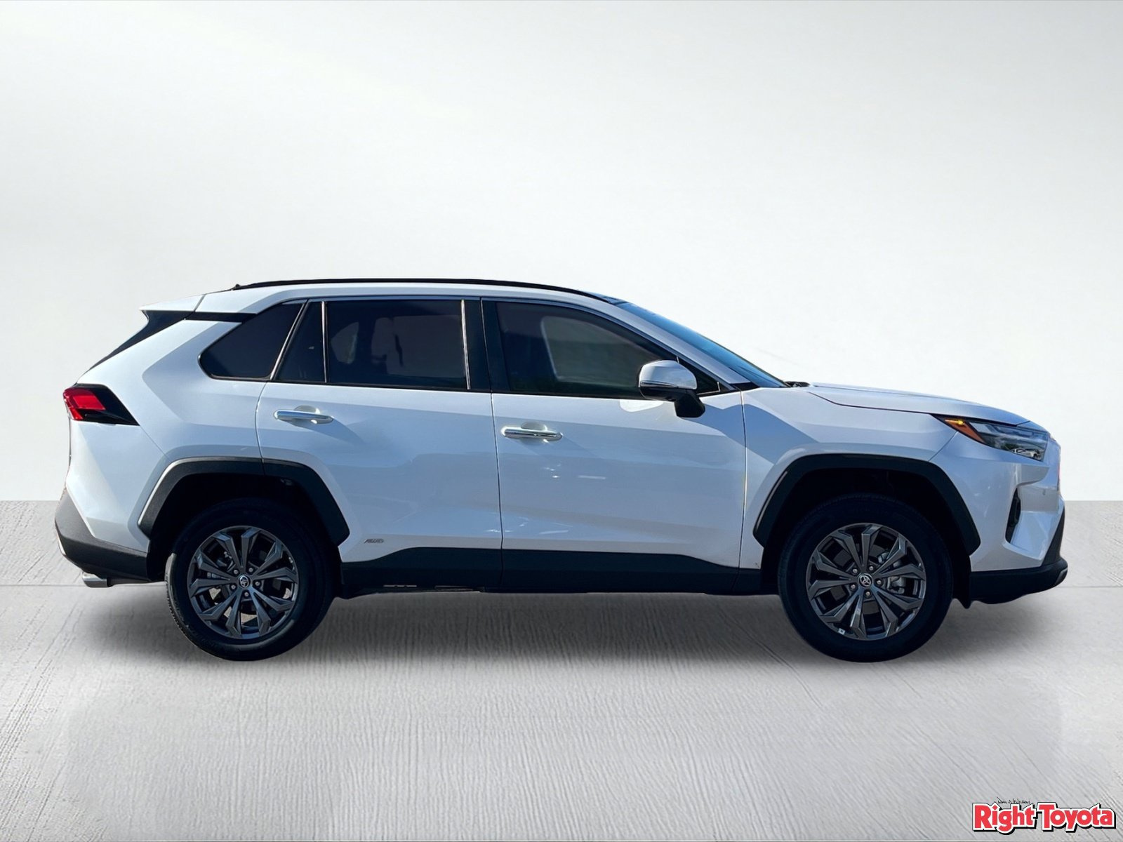 Certified 2025 Toyota RAV4 Limited w/ Advanced Technology Package AWD/4WD image 8