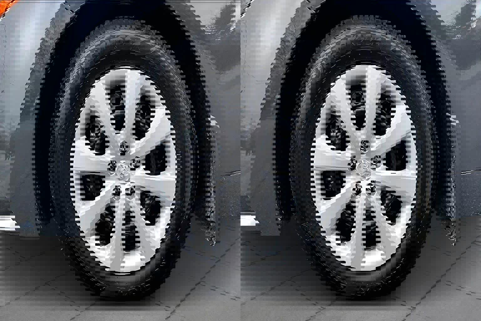 Certified 2025 Toyota Corolla LE image 9