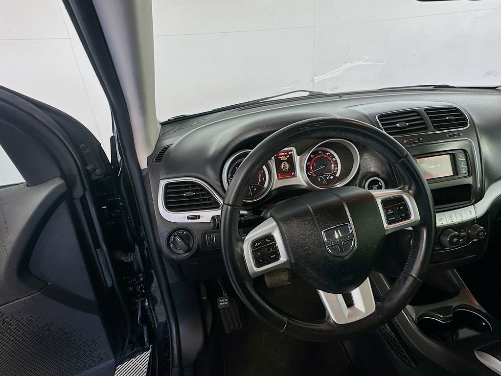 Used 2018 Dodge Journey SE w/ Popular Equipment Group image 11