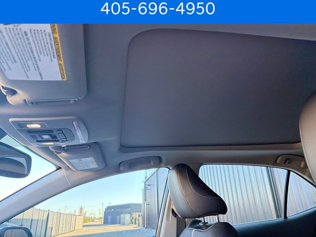 Used 2020 Toyota Camry XSE FWD image 33