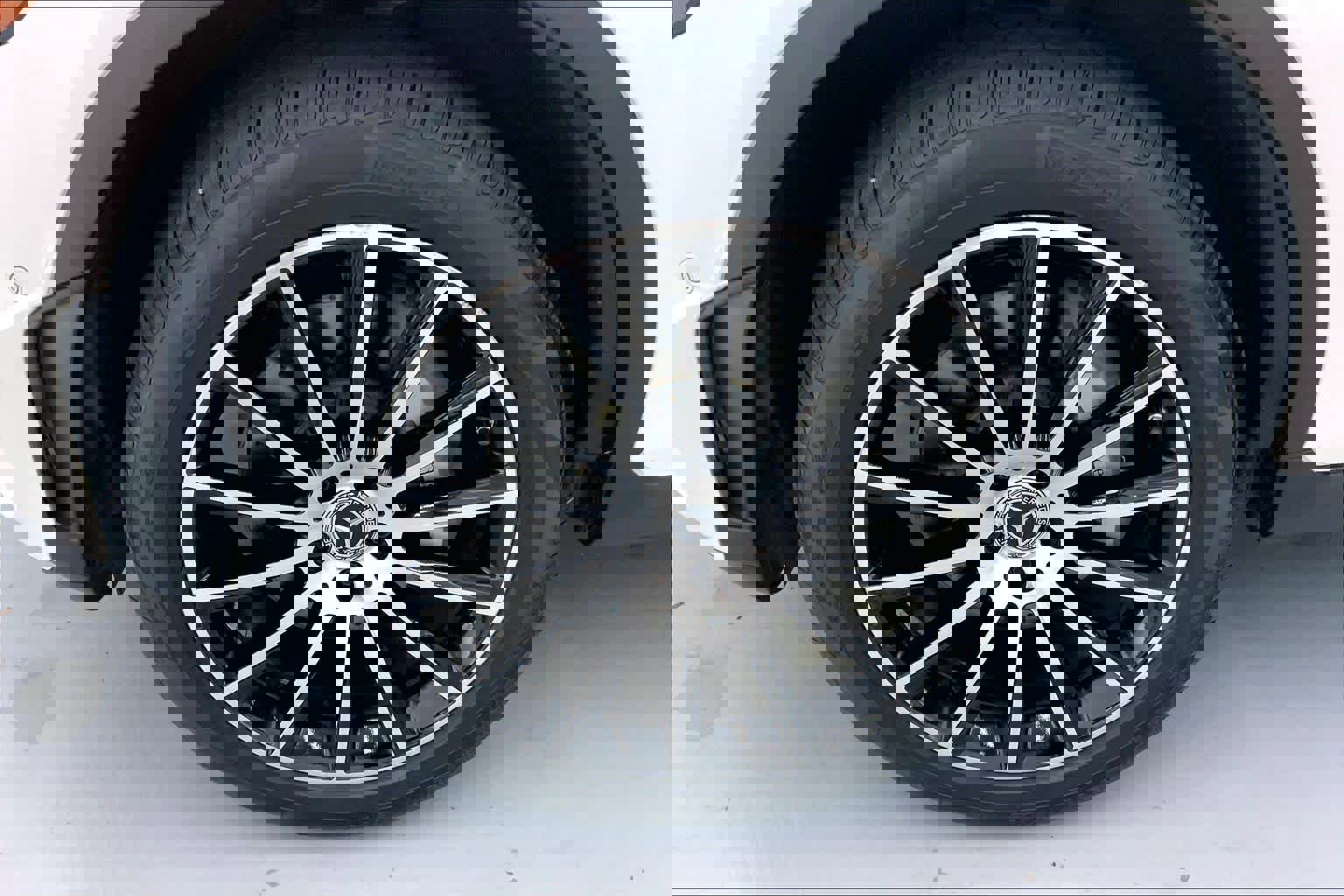 Certified 2022 Mercedes-Benz GLC 300 image 8