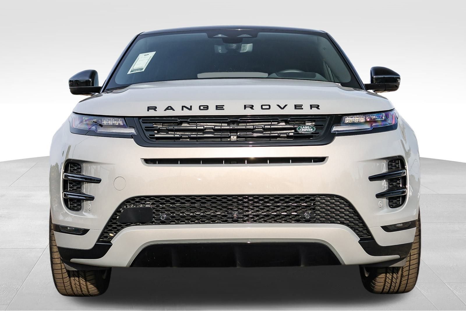 New 2026 Land Rover Range Rover Evoque Dynamic SE image 2