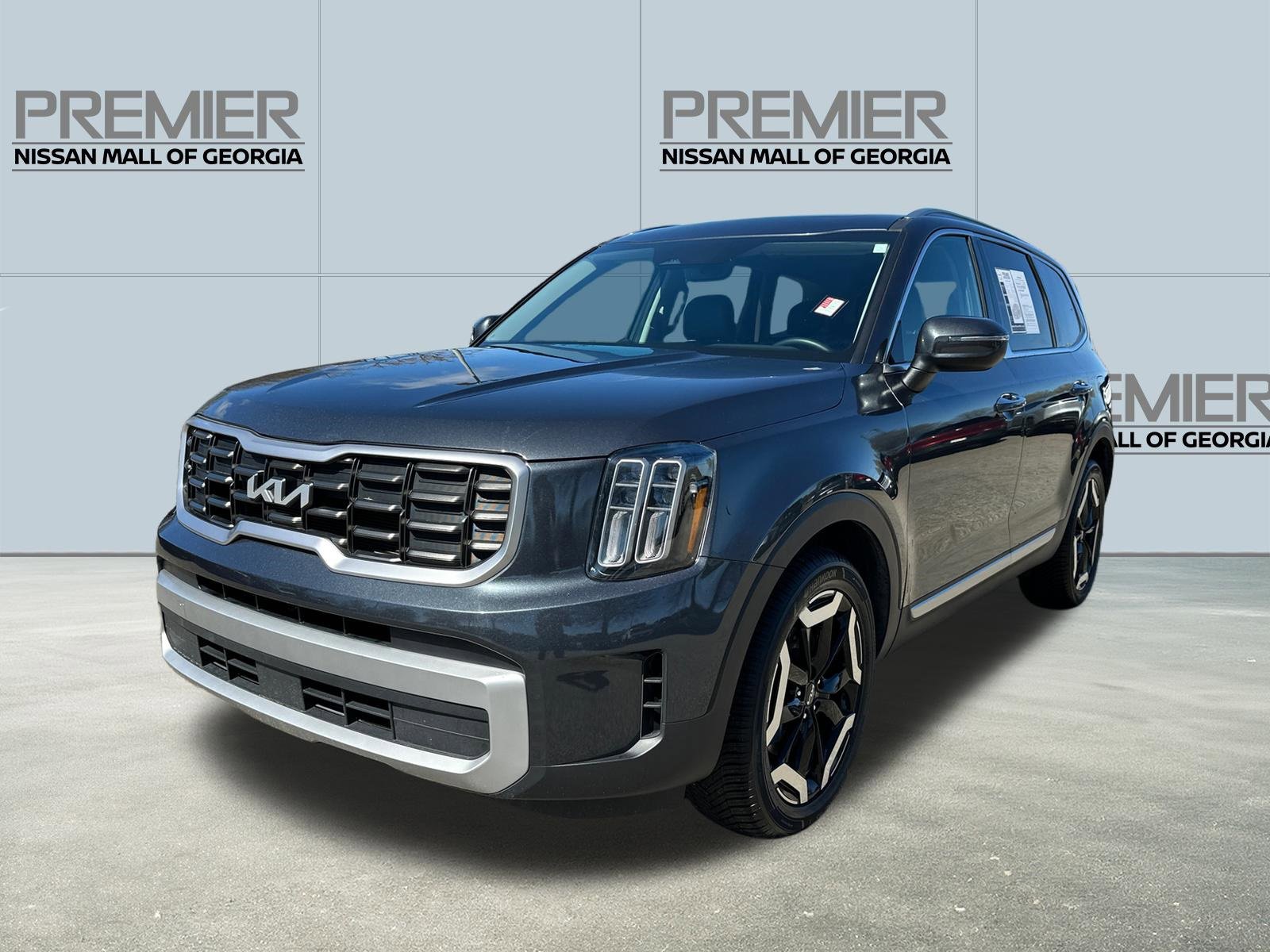 Used 2023 Kia Telluride S w/ S Sunroof Package
