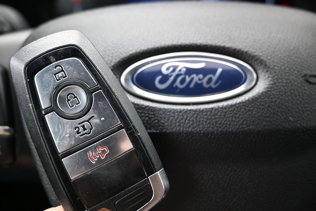 Used 2025 Ford Escape ST-Line AWD/4WD image 34