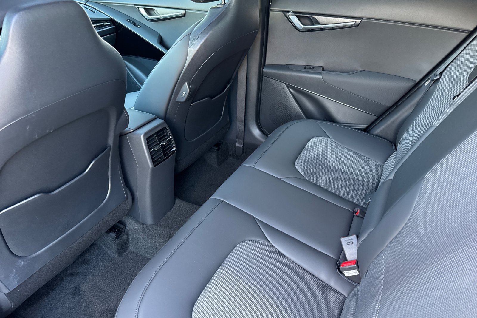 New 2026 Kia Niro EX w/ EX Premium Package FWD image 12