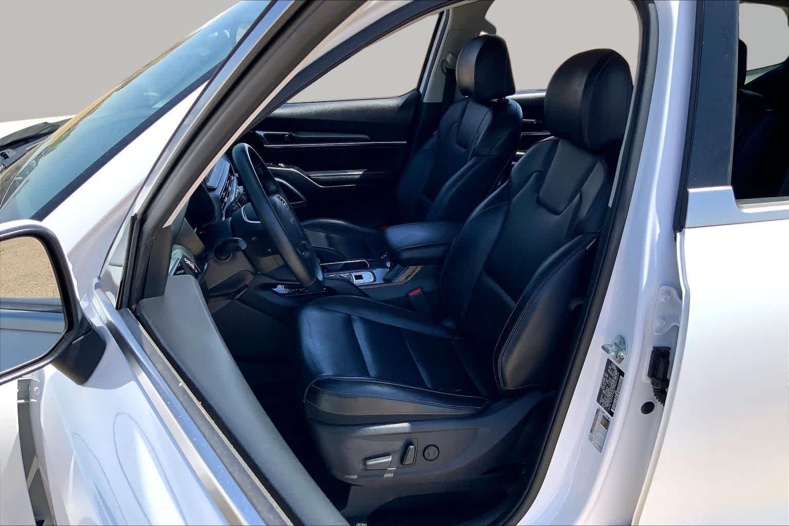 Certified 2022 Kia Telluride S FWD image 8