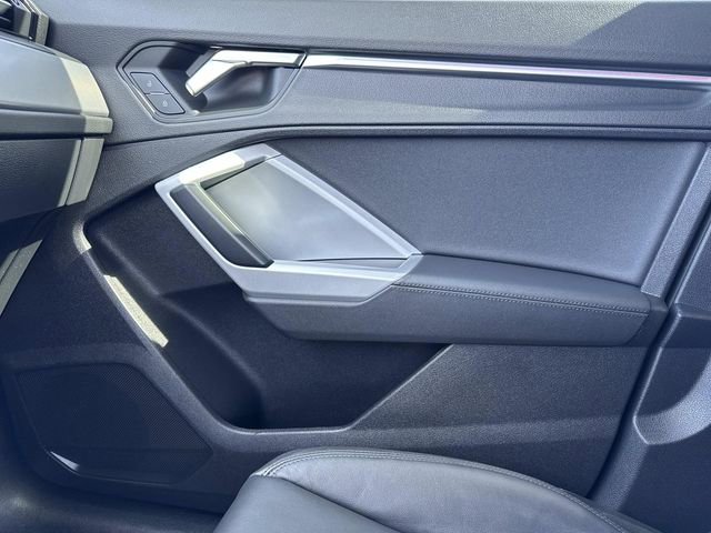 Used 2022 Audi Q3 2.0T Premium Plus image 22