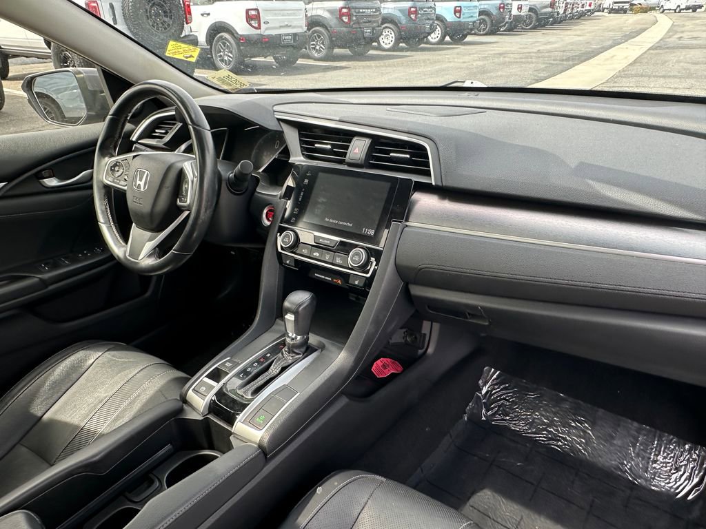Used 2018 Honda Civic Touring image 14