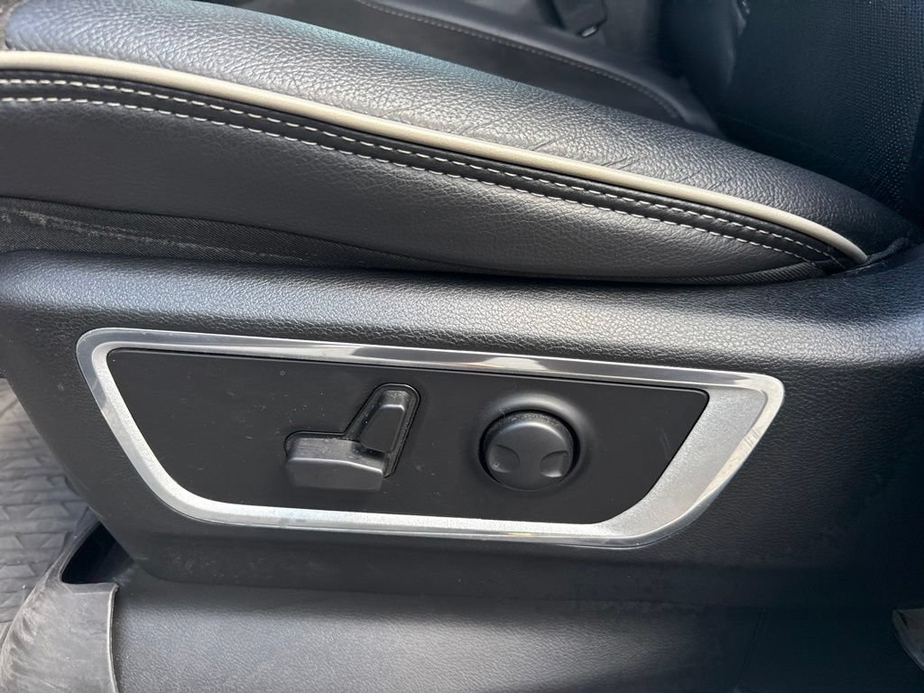 Used 2023 RAM 1500 Laramie AWD/4WD image 23