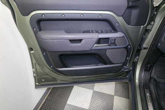 Used 2023 Land Rover Defender 110 X-Dynamic SE image 43