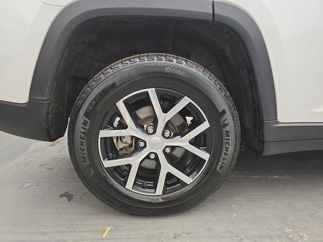 Used 2024 Jeep Grand Cherokee Limited image 20