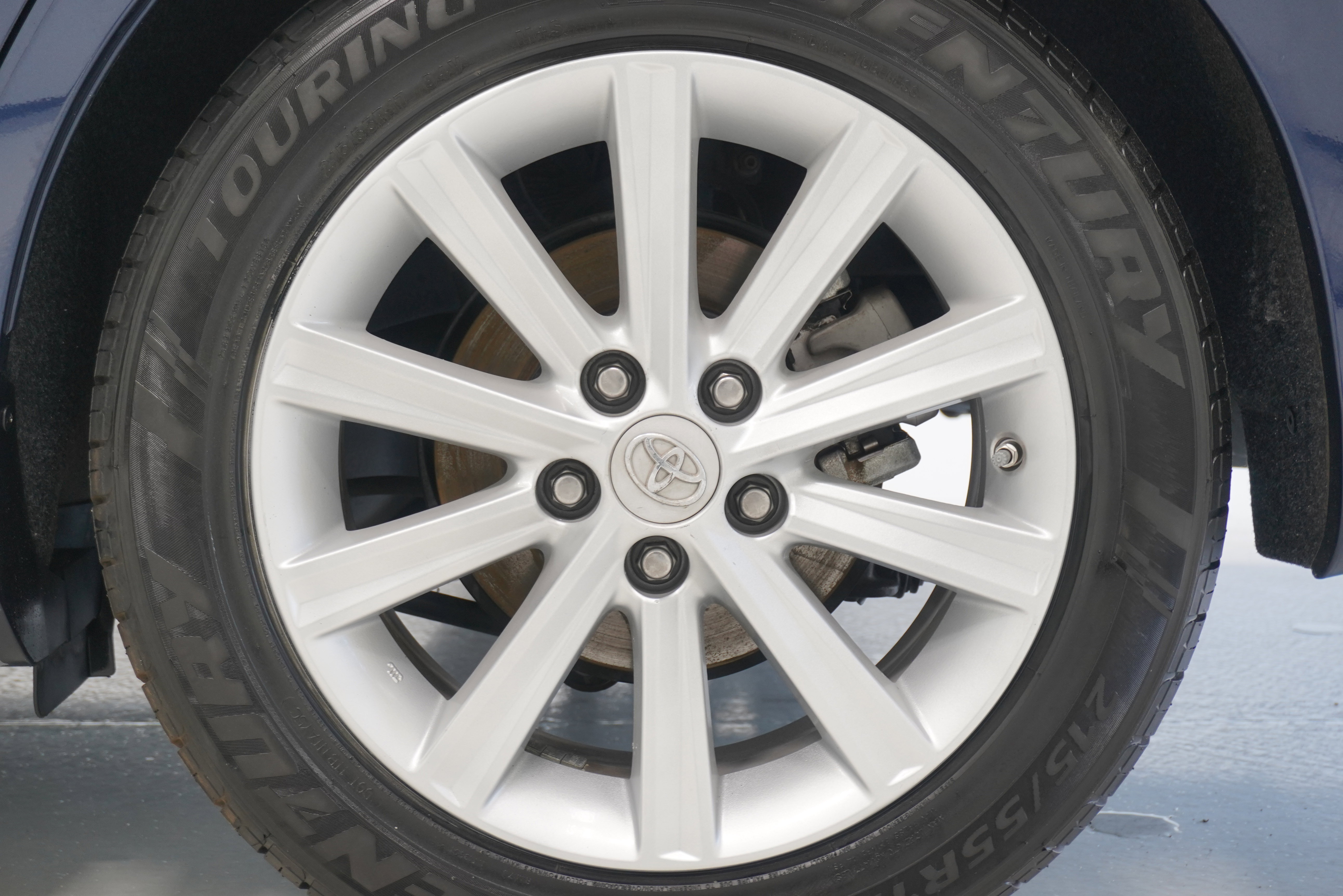 Used 2014 Toyota Camry XLE image 26