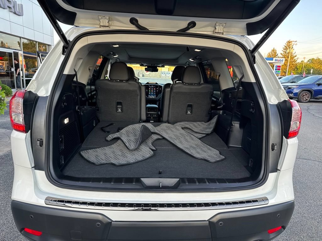 Certified 2025 Subaru Ascent Bronze Edition AWD/4WD image 24