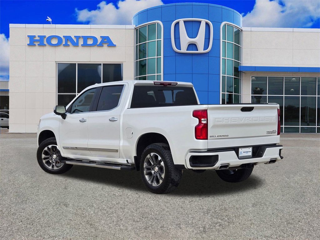 Used 2024 Chevrolet Silverado 1500 High Country w/ Technology Package image 5