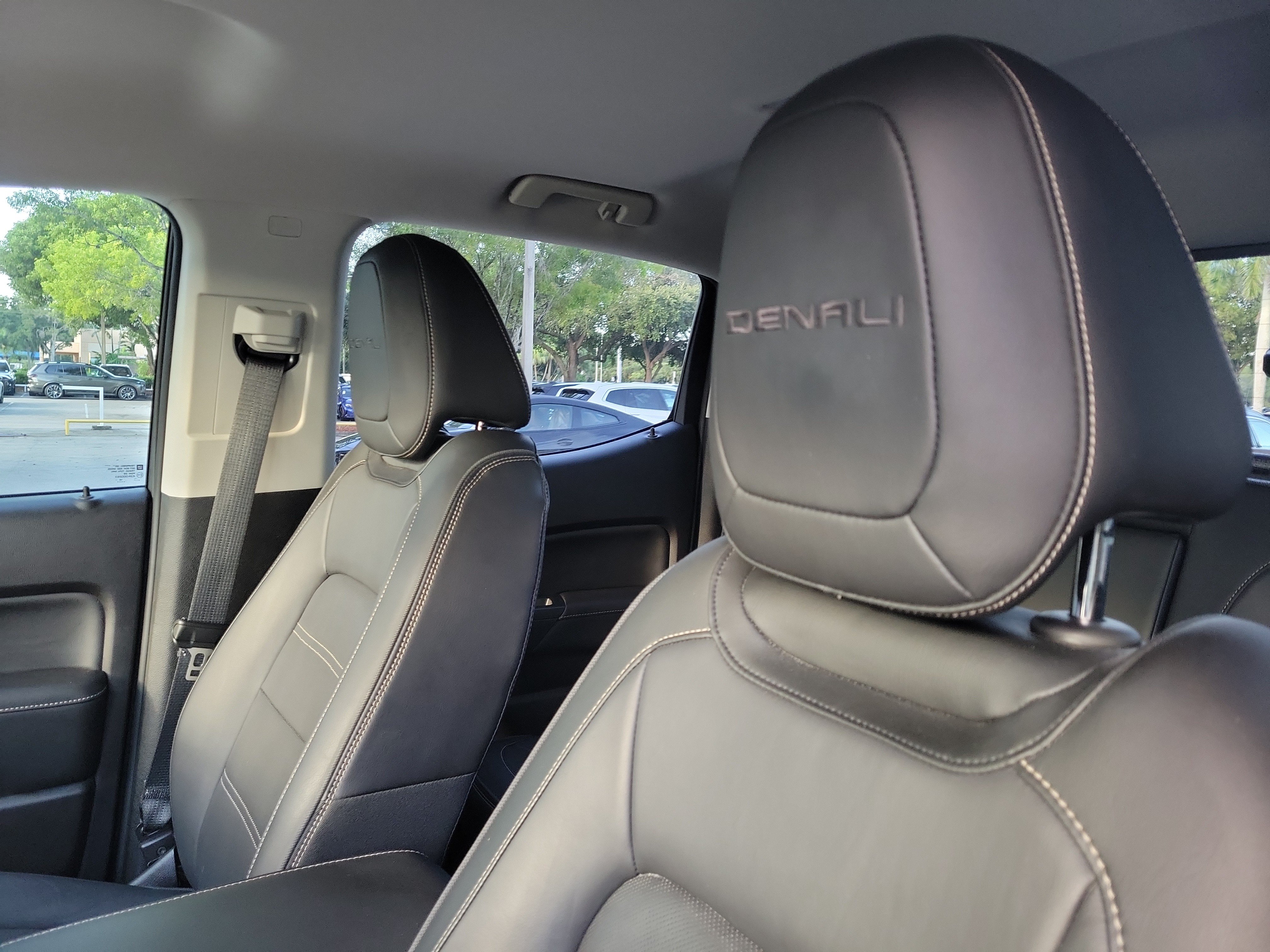 Used 2017 GMC Canyon Denali RWD image 15