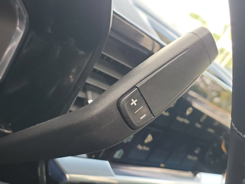 Used 2025 Chevrolet Silverado 1500 LT AWD/4WD image 12