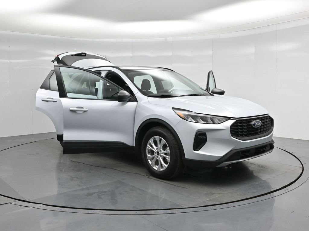 Certified 2025 Ford Escape Active image 30