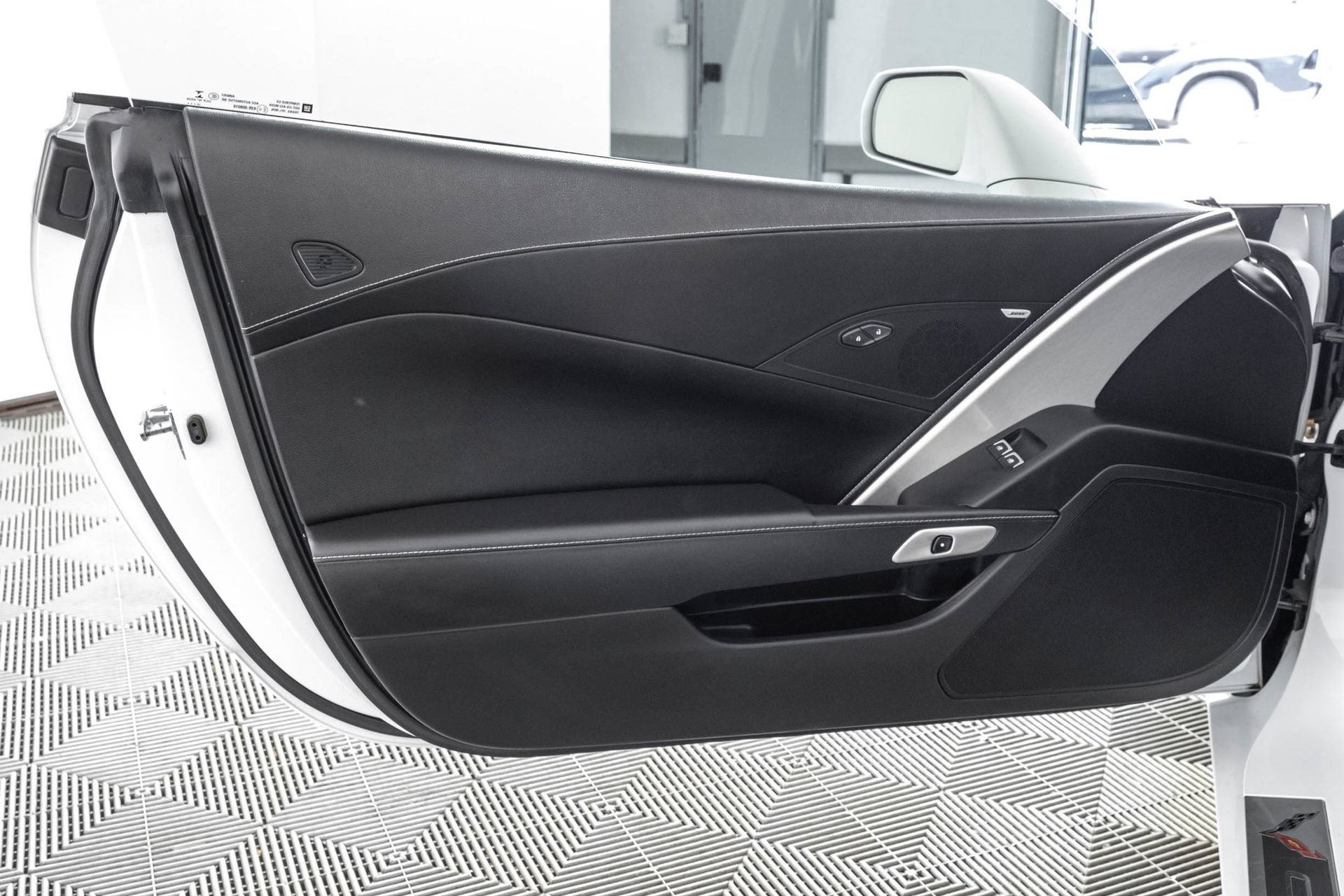 Used 2019 Chevrolet Corvette Stingray Coupe w/ Battery Protection Package RWD image 34