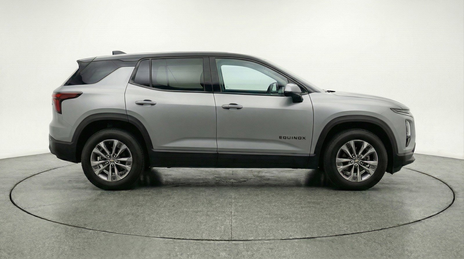 Used 2025 Chevrolet Equinox LT image 11