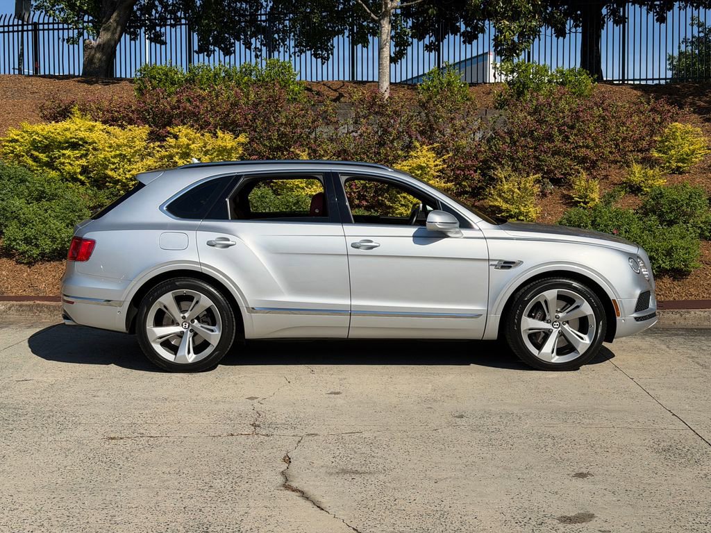 Used 2019 Bentley Bentayga AWD/4WD image 5